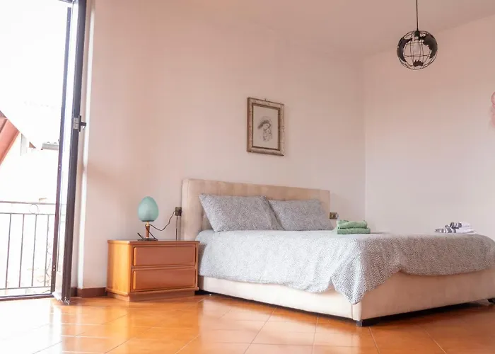Casa Di Alice Ferienhaus Angera